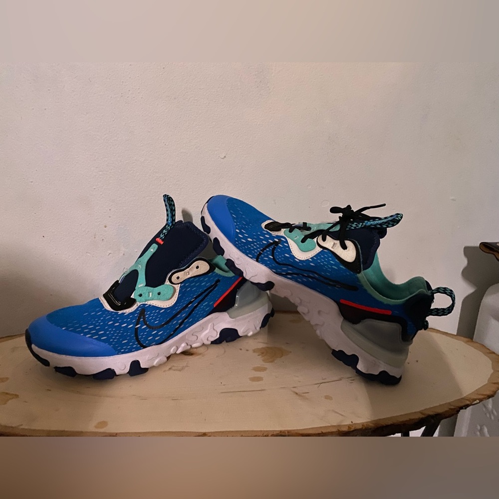 Nike React Vision - image 1